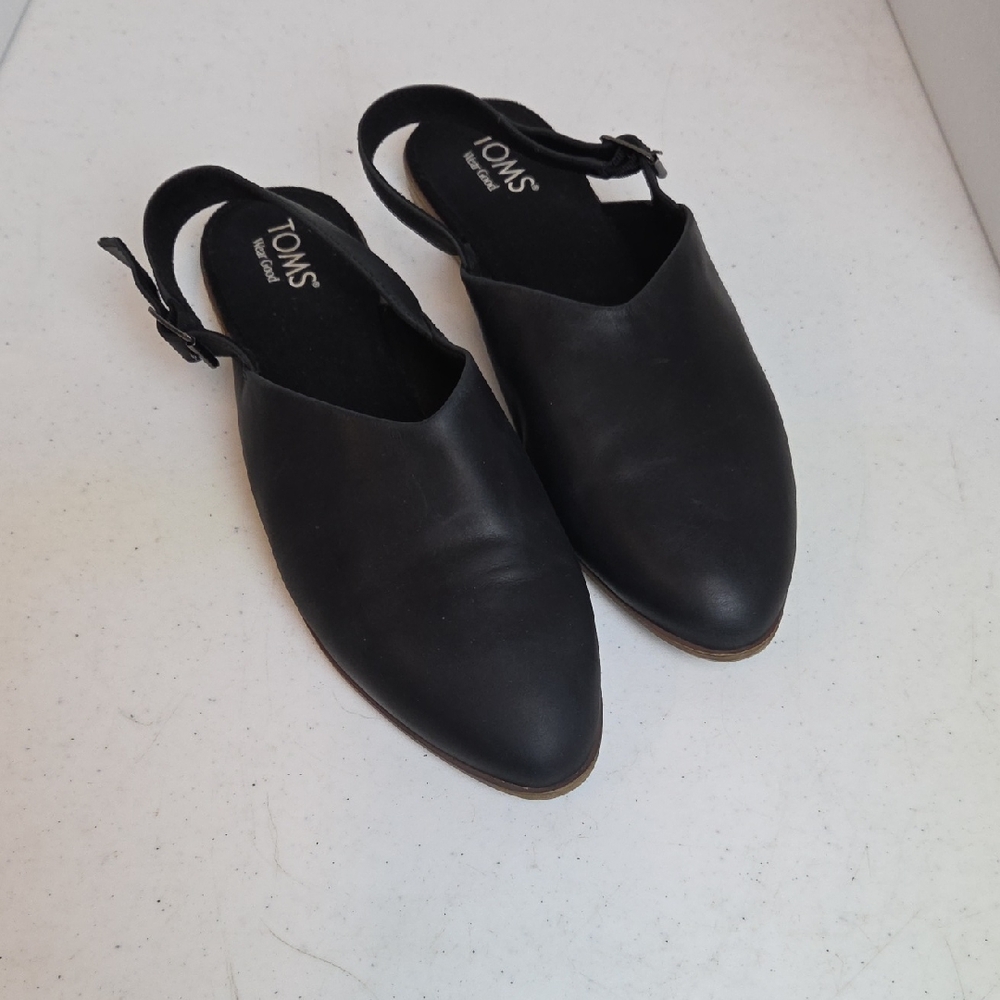 Toms Black Leather Pointed Women Size 12  Slingback Mules